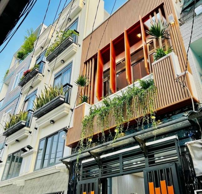 Bán Nhà HXH đẹp  đường Thành Thái P14, Q10. DT: 4,2x16