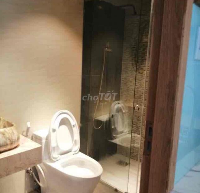 Bán nhà xây kiên cố. rất đẹp để lại toàn bộ nội thất :Kiệt 340 Trần Cao Vân, Phường Xuân Hà, Quận