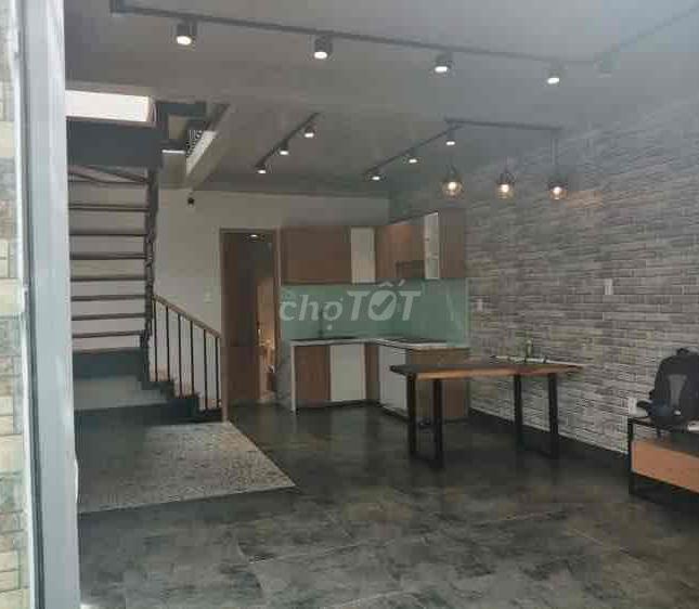 Bán nhà xây kiên cố. rất đẹp để lại toàn bộ nội thất :Kiệt 340 Trần Cao Vân, Phường Xuân Hà, Quận