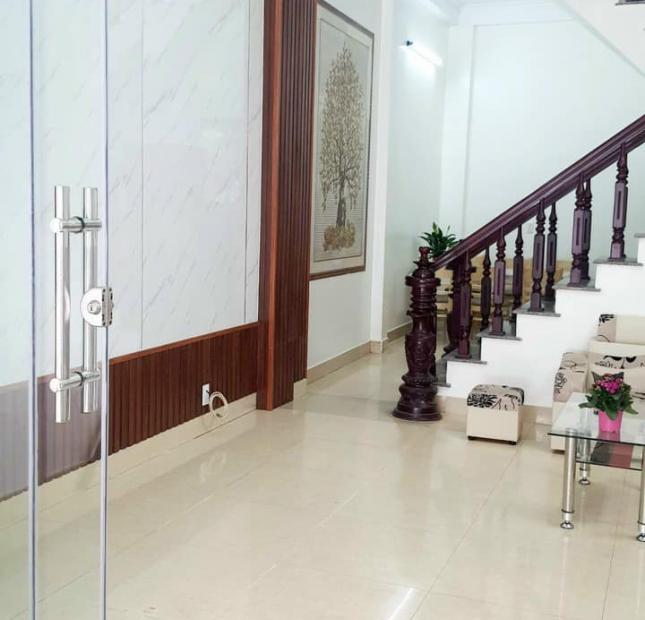 Bán nhà MP Trần Quang Diệu, ph Hải Tân, TP HD, 43.8m2, 3 tầng, 3 ngủ, để lại nhiều đồ nội thất
