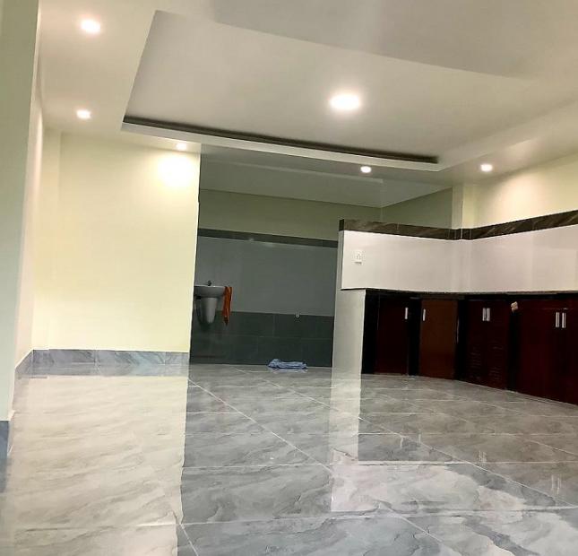 Xe ngủ trong nhà Trường Chinh, P15, Tân Bình, 86m2, 3 tầng, giá rẻ. Ninh nhà phố.