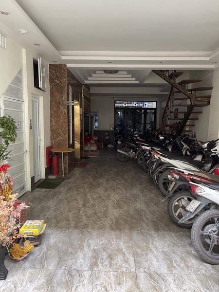 Bán tòa nhà 100m2 8tầng mt 6m 23.5Tỷ ngõ 160 phố Hoàng Quốc Việt Cầu Giấy (4)