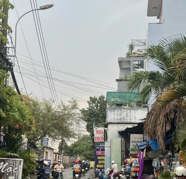 Bán mảnh đất mặt tiền kinh doanh, P. Linh Trung , dt đất 540m2 giá 65tr/m2 