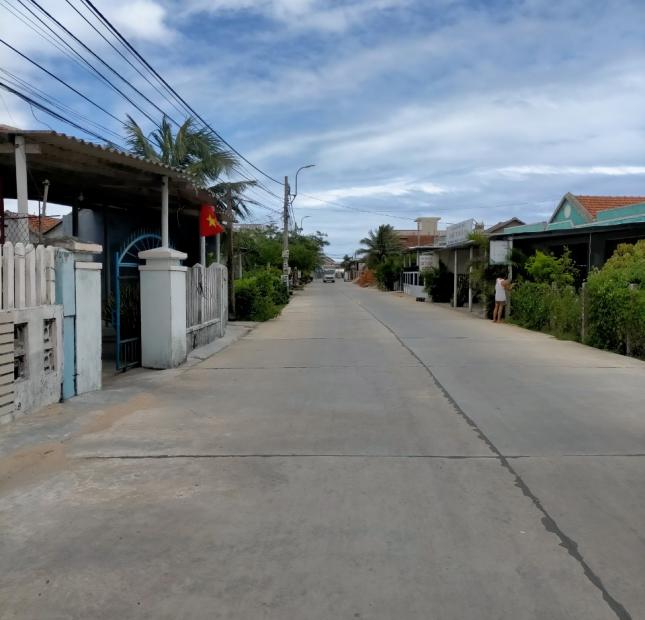 Chính chủ cần bán nhà mặt đường Lư Giang gần chợ Phú Thọ 3, đường 10m giá 16 tr