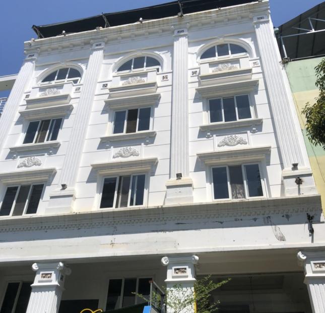 Cần cho thuê nhà kinh doanh khách sạn Phú Mỹ Hưng, quận 7, 26 phòng, giá 138 triệu