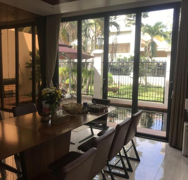 Bán biệt thự đơn lập có hồ bơi, nhà bao đẹp ngay Phú Mỹ Hưng. DT: 416m2, 4PN,4WC, full nội thất