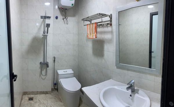 Bán nhà đẹp 53m2 5tầng mt 4m 4.3tỷ ngõ phố Lạc Long Quân Tây Hồ(1)