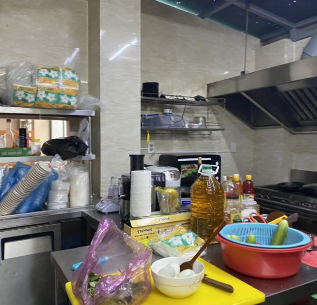 Cho thuê mặt bằng tầng trệt Phú Mỹ Hưng đường lớn Cao Triều Phát làm quán ăn, cafe.
