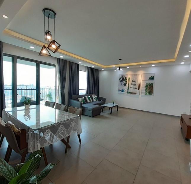 Cần bán gấp căn hộ Riverpark, Phú Mỹ Hưng lầu cao, giá tốt nhất 7,5 tỷ. LH: 0932785877