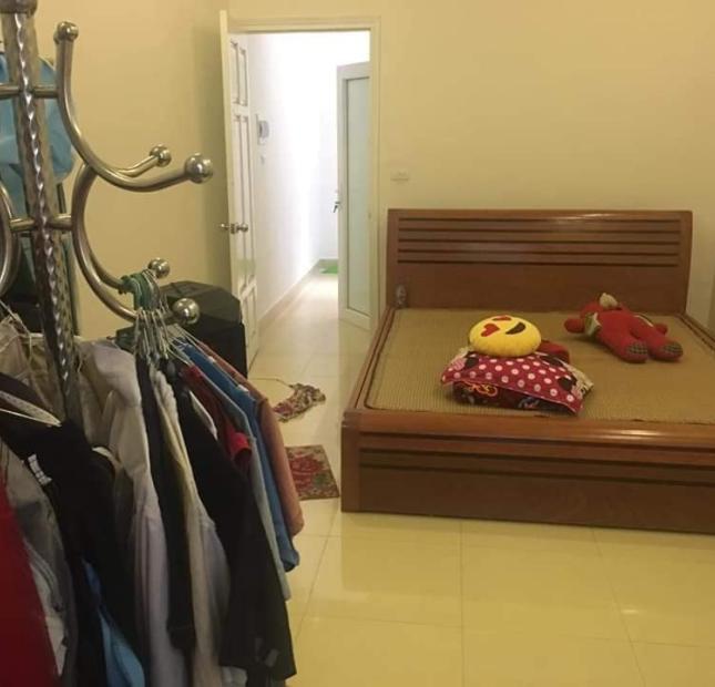 Bán gấp nhà ngõ 402 Mỹ Đình 65m, 5T Gần ô tô, an ninh tốt. Giá 5 tỷ. 0975626023