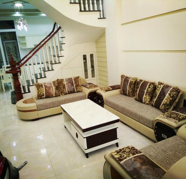 Cho thuê nhà 1 trệt 3 lầu đường Đồ Chiểu P1 VT, đầy đủ nội thất