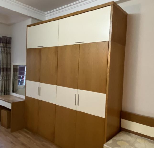 Bán gấp nhà 3 tầng dãy C15 khu 918 Phúc Đồng, nhà mới xây khu dân cư yên tĩnh
