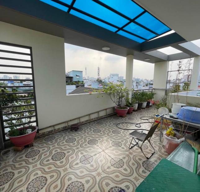 Nhà đẹp như hoa hậu (hình thật), 50m2, 4 tầng + sân thượng, nhỉnh 5 tỷ