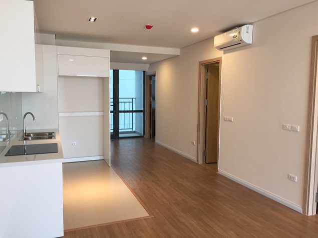 Bán chung cư 198 Nguyễn Tuân, 90m2, giá 2,35 tỷ. Ms Vân 0975118822.