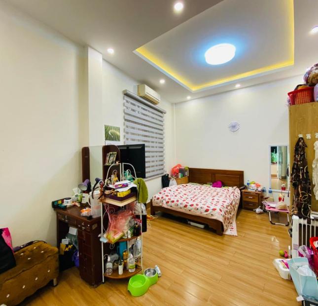 Bán Nhà Hào Nam - Đống Đa - Lô Góc - Nhà Mới 35m2 4T Giá 4.1tỷ