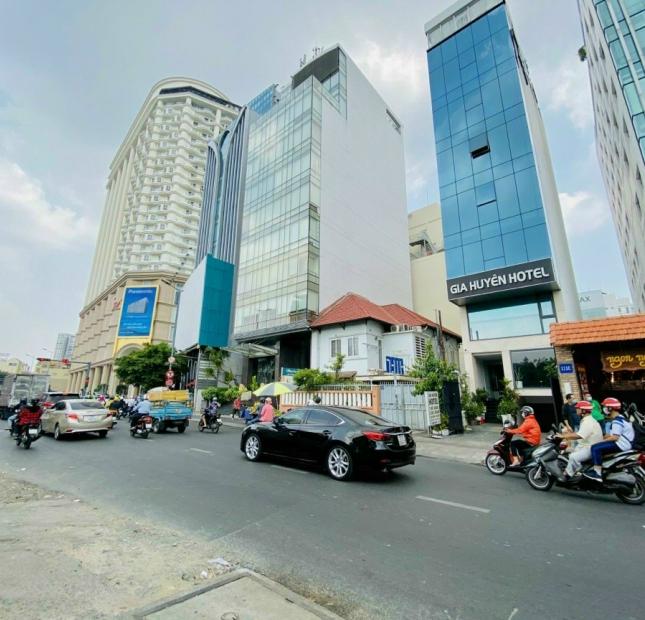 Gia đình đi định cư nên bán gấp nhà mặt tiền Nguyễn Chí Thanh Quận 10, 9.5mx22m nở hậu giá 60 tỷ TL