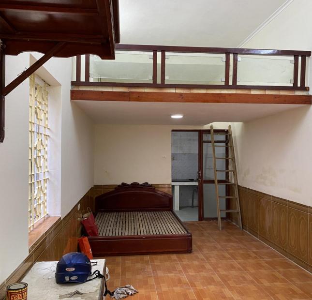 Chính chủ cần bán căn hộ tập thể tầng 1 tại ngõ 5 khu Tập Thể Đo Lường , tổ dân phố số 3 ,Phường