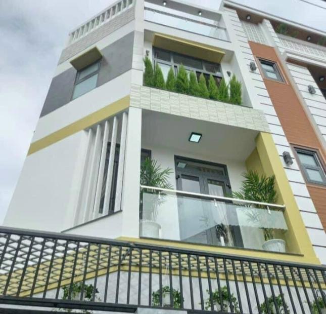 bán gấp nhà 2mt quận 5 sát trần hưng đạo căn duy nhất dt 5,4x13.1 m nhà 2 lầu giá 20,5 tỷ