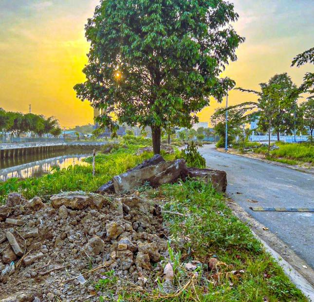 Bán gấp lại Nhà Vườn view sông tại Sài Gòn giáp Bình Dương