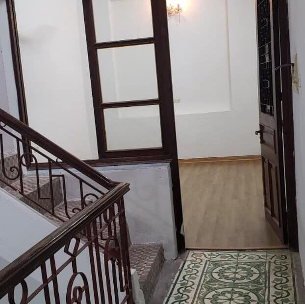 Bán Nhà Mặt phố Thổ Quan Đống Đa Kinh Doanh 46m2 6.7 tỷ