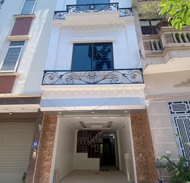 Chính chủ bán nhà Đức Diễn, 50m2 4 tầng, Ô tránh trước cửa, Dân trí cao, Giá 5.95 Tỷ