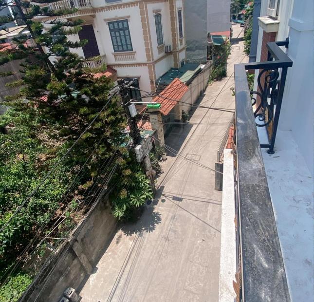 Chính chủ bán nhà Đức Diễn, 50m2 4 tầng, Ô tránh trước cửa, Dân trí cao, Giá 5.95 Tỷ