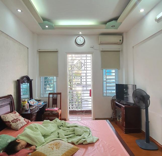 Nhà Đẹp, Oto, Kinh Doanh, Phố Nguyễn Chánh DT 51m2, 7 tầng Giá 12.7 tỷ