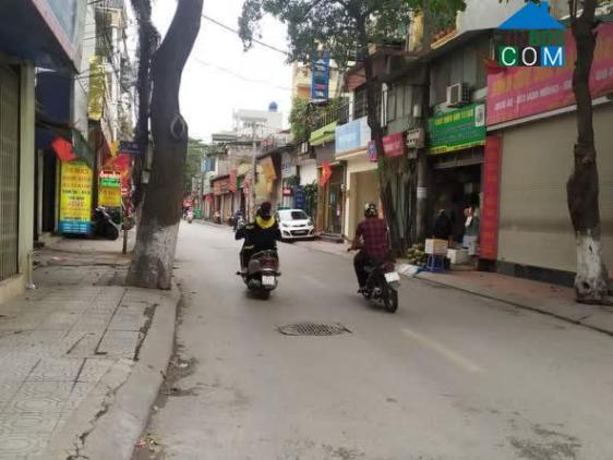 Bán nhà Mặt phố Vĩnh Hưng 130m2, 4 tầng + 1 tum giá 13 tỷ	