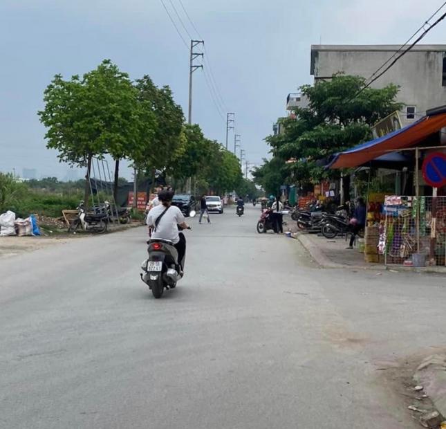 Cực hiếm!Đất dịch vụ Di Trạch, lô góc, vỉa hè, ô tô tránh