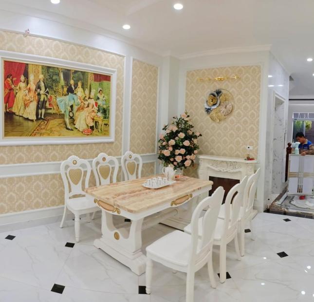 Bán Nhà Cầu Giấy - Kinh Doanh - Thang Máy DT 86m2 6 Tầng Giá 16.5 tỷ