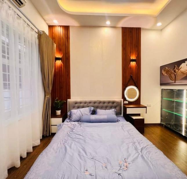Cực Phẩm Siêu Đẹp -  Nhà Phố Thái Hà - Đống Đa Nhà Mới Tặng Nội Thất 38m2 4 tầng 5.58 tỷ.