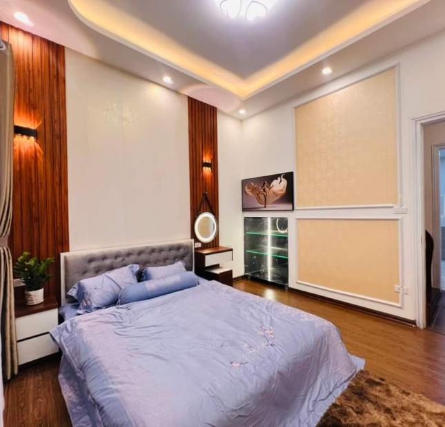 Cực Phẩm Siêu Đẹp -  Nhà Phố Thái Hà - Đống Đa Nhà Mới Tặng Nội Thất 38m2 4 tầng 5.58 tỷ.