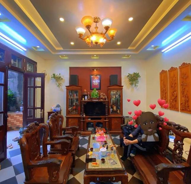 Siêu phẩm nhà phố Bà Triệu, kinh doanh lô góc cần bán gấp giá cực tốt 135m2, 4T, MT 19m 18 tỷ