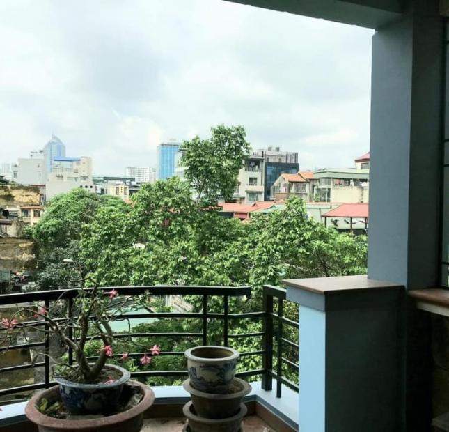 PHỐ VIP NGUYÊN HỒNG – Ô TÔ – NHÀ ĐẸP – NỘI THẤT GỖ LIM – DÂN TRÍ CAO - SỔ NÉT