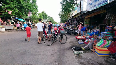 TÔI CẦN BÁN NHANH LÔ ĐẤT 300M VÀ CĂN TRỌ 14P NGAY KCN VÀ CHỢ BẾN CÁT