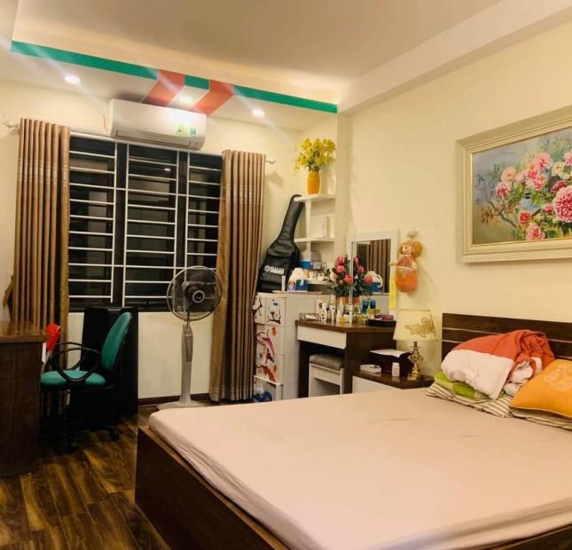 Nhà Đẹp, Kinh Doanh, Gara, Phố Dương Đình Nghệ DT50m2 , 5 T, MT4.5 Giá 13 tỷ