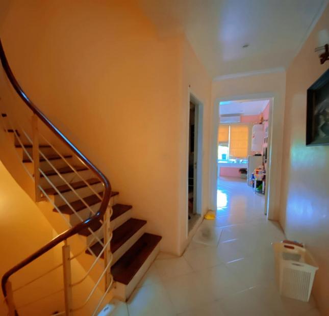 Siêu Phẩm Mặt Phố Nguyễn Công Hoan Kinh Doanh Sầm Uất DT 60m2 5 tầng Giá 27 tỷ.