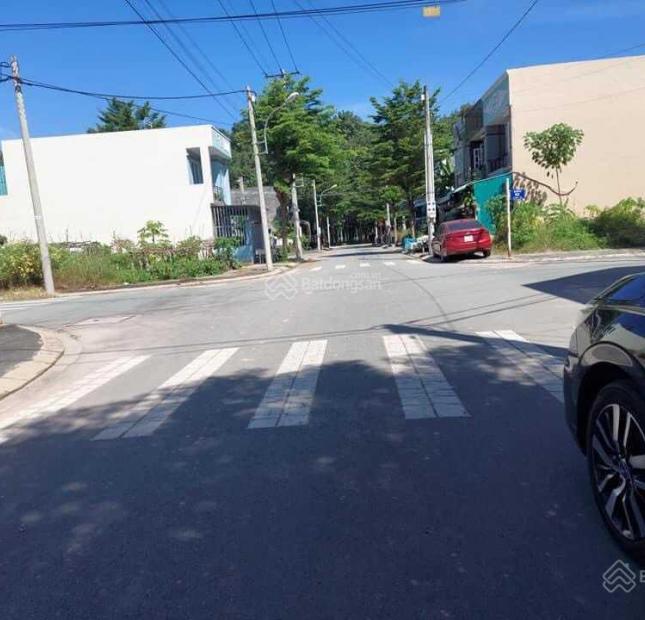 Đừng vì ham rẻ mà bị lừa, chính chủ bán đất mỹ phước 3 giá 2ty5 diện tích 150m2 thổ cư đầy đủ.