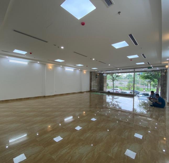 Cho thuê nhà Nguyễn Quốc Trị, 180m2x 7T thông sàn làm văn phòng