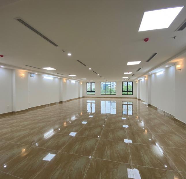 Cho thuê nhà Nguyễn Quốc Trị, 180m2x 7T thông sàn làm văn phòng