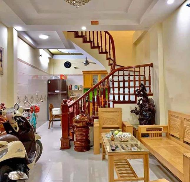 Bán nhà đẹp 45m2 5tầng nhỉnh 3tỷ ngõ phố Giang Văn Minh (2)