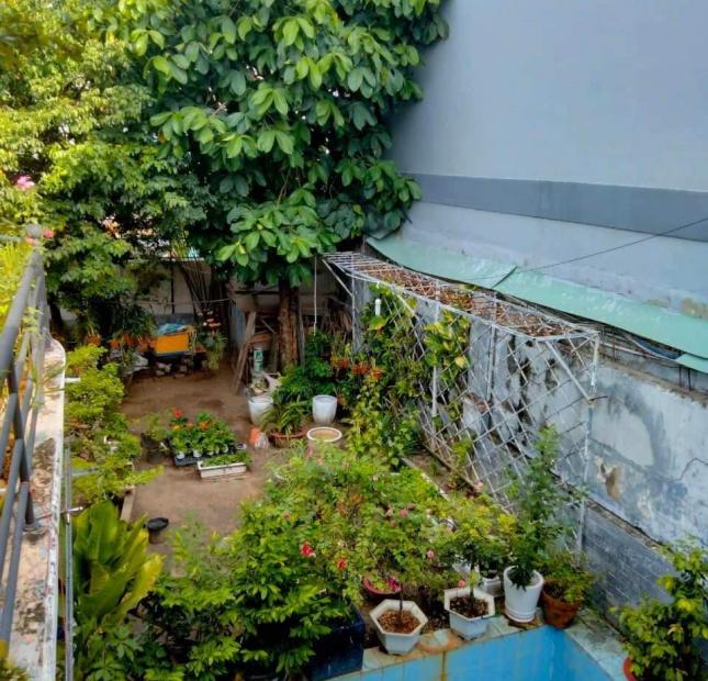 Biệt thự mini sát bên Vạn Phúc City ngang 10m 240m2 giá 18.5 tỷ