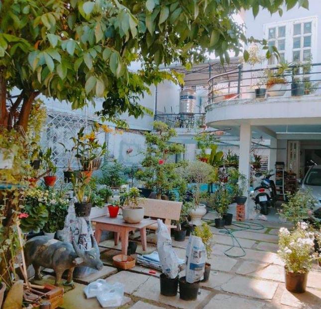 Biệt thự mini sát bên Vạn Phúc City ngang 10m 240m2 giá 18.5 tỷ