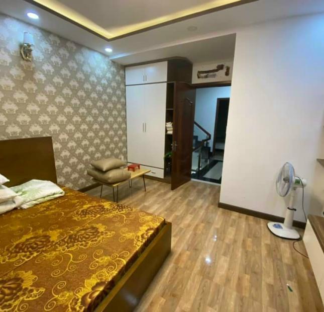Bán nhà Nguyễn Thái Sơn – 56m2 – 4 Tầng – 7tỷ700