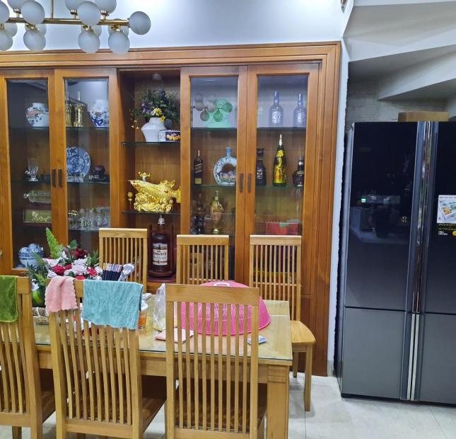 Bán nhà Dương Quảng Hàm – 55m2 – 5 Tầng – giá nhỉnh 7 tỷ