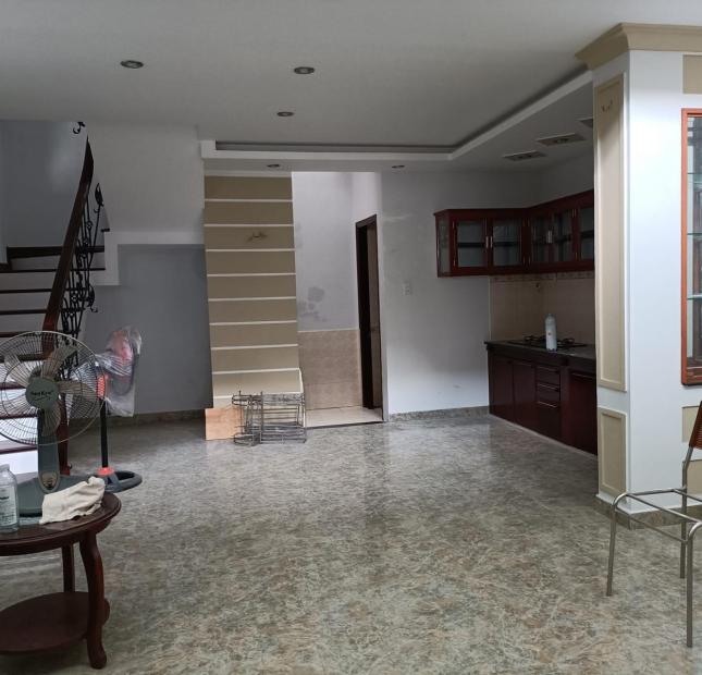 Nhà TO ĐẸP 72m2 chỉ 4tỷ4 Quang Trung P11 ngang bề thể 5.5m2 HIẾM