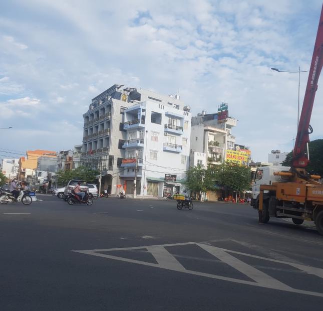 Cho thuê mặt bằng 350m2 ngã 5 Lê Hồng Phong, TP Vũng Tàu