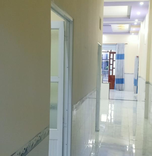 Tôi chính chủ di cư cần bán nhanh căn nhà c4 mới xây và lô đất 300m gần kcn chợ