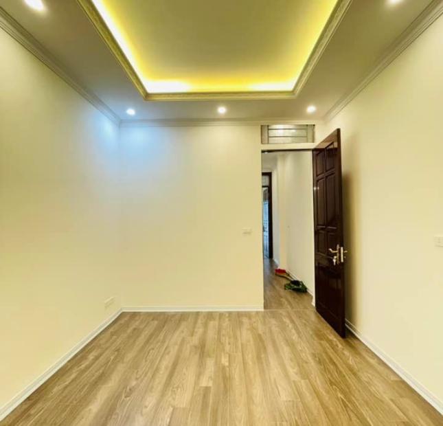 NHÀ ĐẸP – ĐẲNG CẤP - 41m2X5T – GIÁ 8.5 TỶ – PHỐ HOÀNG VĂN THÁI - THANH XUÂN – VỈA HÈ OTO – KỊNH