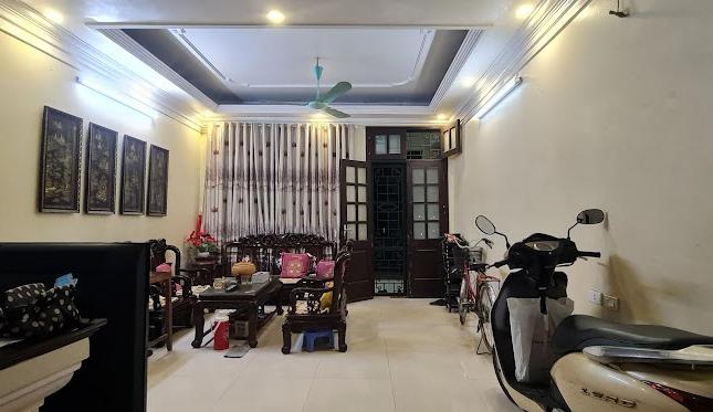 Bán đất tặng nhà 3 tầng phố Hồng Tiến 75m2 ô tô vào nhà, Kinh doanh, gần phố 9 tỷ